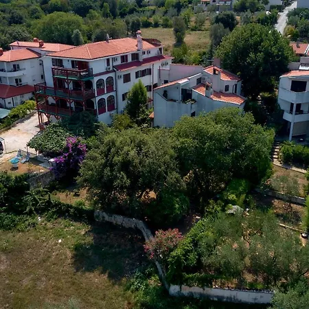 Dracice 1019 아파트 *